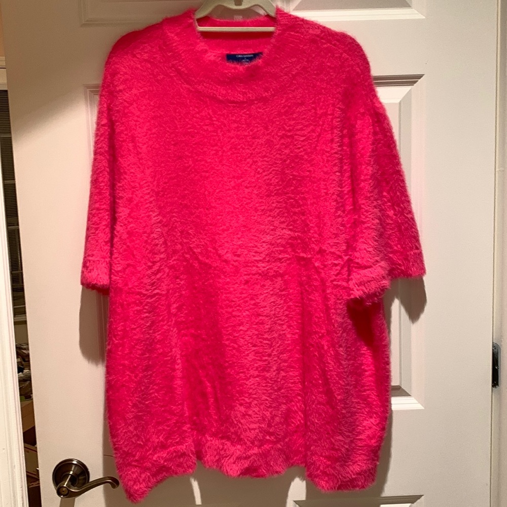 Hot pink fuzzy short sleeve sweater. Women’s plus size 4X by Cara Santana APT 9